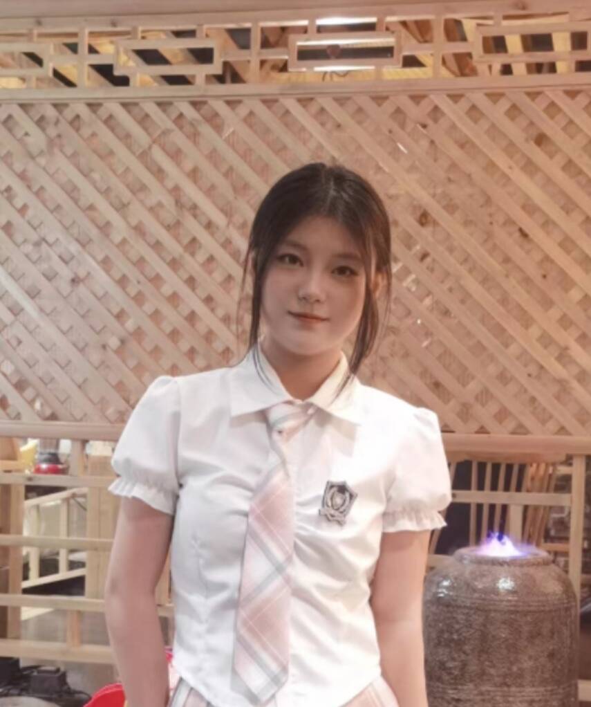 肖教员的照片_北京家教中心